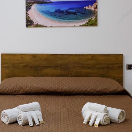 Sofia Rooms カステッランマーレ・デル・ゴルフォ エクステリア 写真