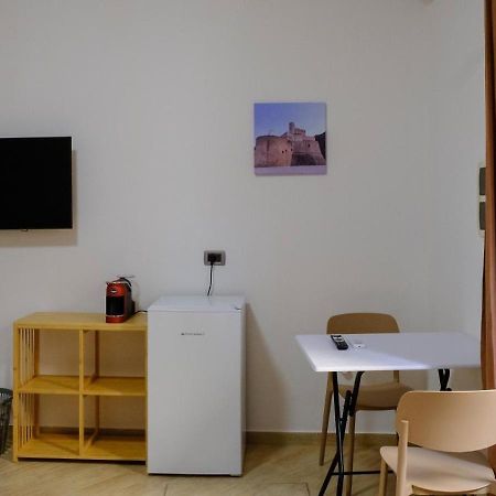 Sofia Rooms カステッランマーレ・デル・ゴルフォ エクステリア 写真